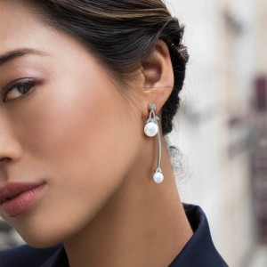 Asymmetric Silver 'eternelles' Bud Earrings With Pearl