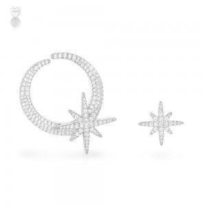 Asymmetric Silver MÉtÉorites De NoËl Earrings