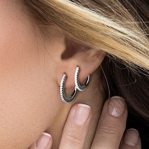 Promesse Silver Hoop Earrings（inner Diameter 12mm）