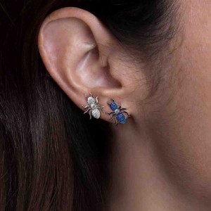 Mono Silver 'ants' Earring