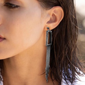 Mono Dark Gray Silver 'spike' Earring