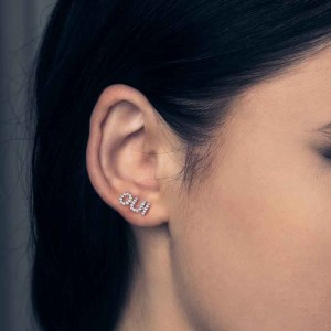 Mono Silver 'Oui' Earring