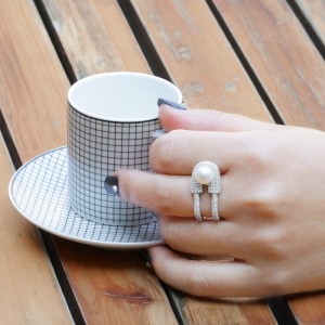 Silver Ring With Pearl