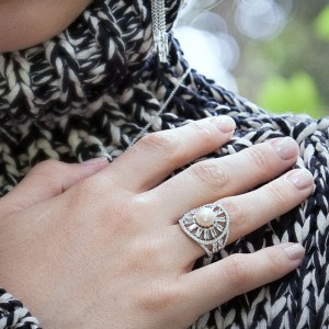 Silver Glamour Floral Ring With Pearl