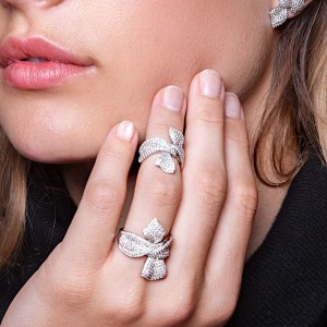 Silver Christmas Ribbon Ring