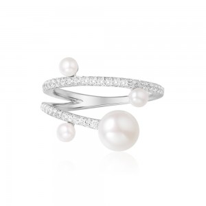 Silver Ring With Pearl
