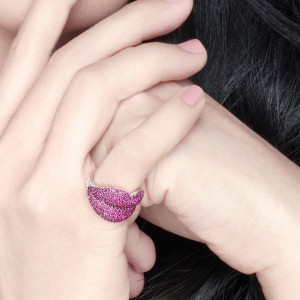 Red Silver Lip Ring